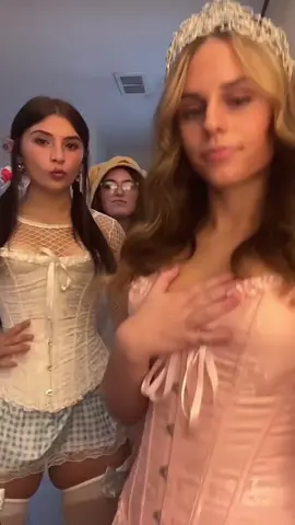 halloween 🎃 #fyp #blowthisup #teamworkmakesthedreamwork #audrisummer #audrisummeredit 