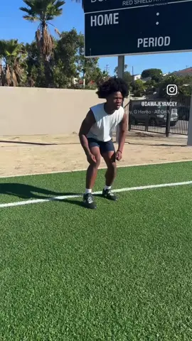 REPS MATTER! Being fluid and getting in and out of breaks can be the difference between you going D1 ! DM for training  #football #d1athlete #dbtiktok #dbtraining 