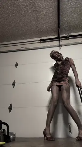 happy halloween 🥀 #silenthill2 #bubbleheadnurse #silenthillnurse #cosplay #halloween 