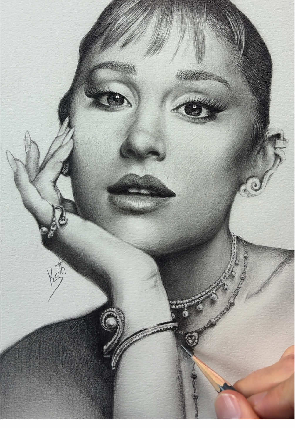 How to Draw a Delicate Woman’s Portrait ✍️ #drawingtutorial #howtodrawaface #howtodraw #portraitdrawing #arianagrande        