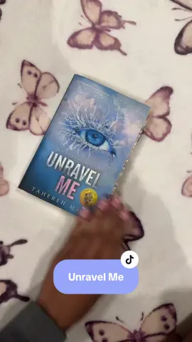 Chapter 62 is engraved in my brain 😭 #BookTok #BookRecommendations #fyp #shatterme #unravelme #chapter62 #taherehmafi #trending #viral #aaronwarner #julietteferrars #aaronandjuliette 