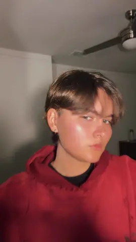 🤘 laughing all the way to the back • #halloween #nightwingcosplay #theflash #disneycollegeprogram #orlando 