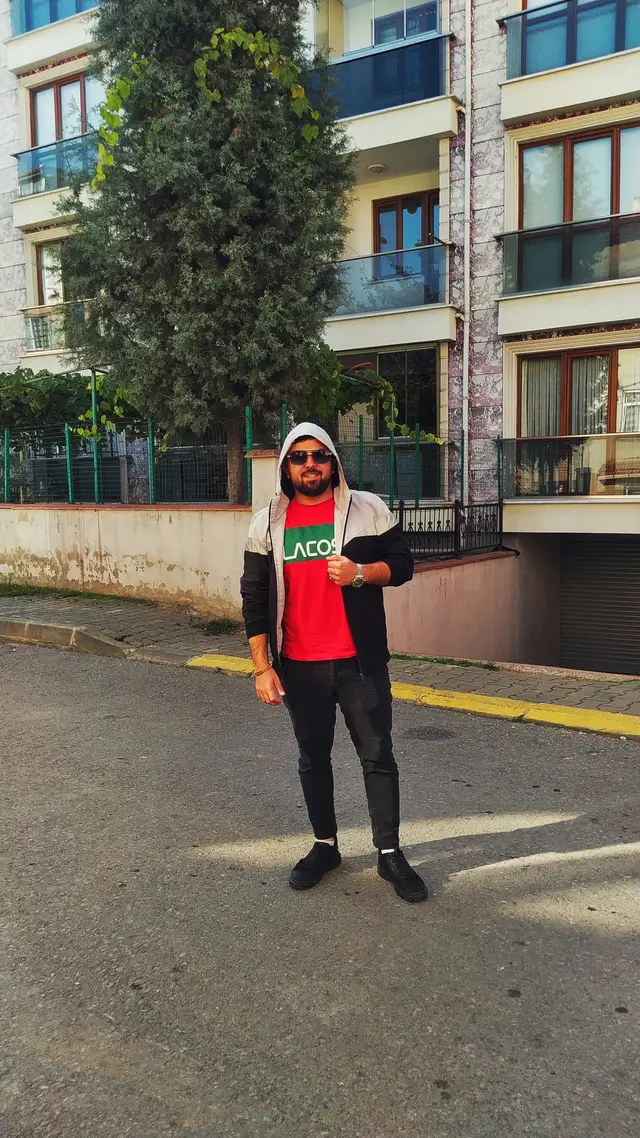 “Geleceğe umutla bak, en güzel günler henüz gelmedi.”