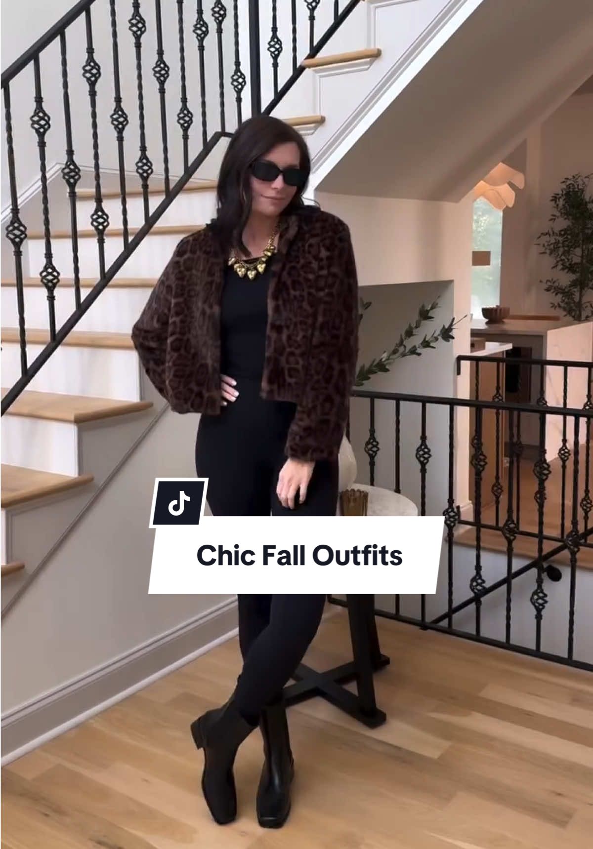 fall has never looked so chic 🤎 @Ashlan Riess #falloutfits #OOTD #autumnaesthetic #effortlesslooks  