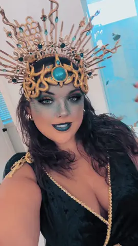 I’m Medusa 💚 #medusa#turningmentostine#halloween