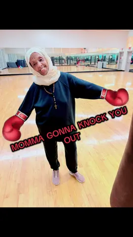 MOMMAS GONNA KNOCK YOU OUT. 🥊 😂 😂 😂 #boxing🥊 #eritreantiktok🇪🇷🇪🇷habesha #fyp #mulubeenthere #workout 