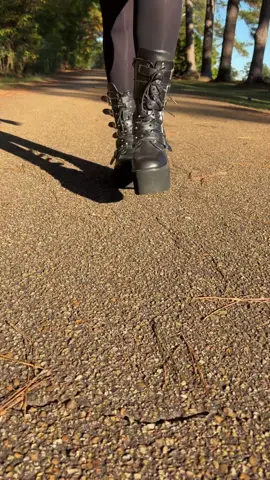 I love Pokemon #lucariopokemon #lucariocosplay #pokemoncosplay #halloween 