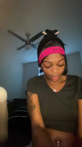 A voiceover ain’t really needed ya know but these clusters are so easy to use come with everything you need and literally are sooo cute and convenient 🩷🎃