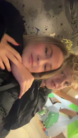 Bjørnnn❤️❤️❤️@Bjørn😶‍🌫️🪐 #fyp #cutebaby #skandinavia #haloween #police 