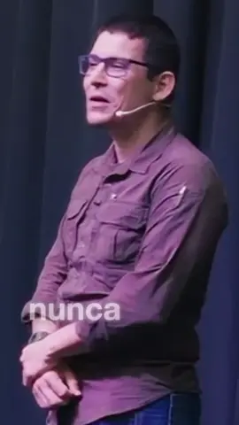 Renato Trezoitão analisa o futuro demográfico do Brasil e levanta questões importantes sobre o que nos espera nas próximas décadas. A queda na taxa de natalidade, o envelhecimento da população e a redução da força de trabalho estão transformando o país — e podem trazer sérios desafios econômicos e sociais. Com sua visão direta e provocadora, Renato explica como essas mudanças afetam o mercado de trabalho, a previdência, o consumo e até a estrutura familiar. Um vídeo essencial para entender o rumo do Brasil e refletir sobre o que precisa ser feito hoje para garantir um futuro sustentável. #renatotrezoitao #libertario #direita #brasil #politica 