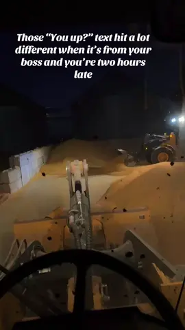 We’ve all hit the snooze button one or two many times. #fyp #Nebraska #farming #johndeere #agriculture 