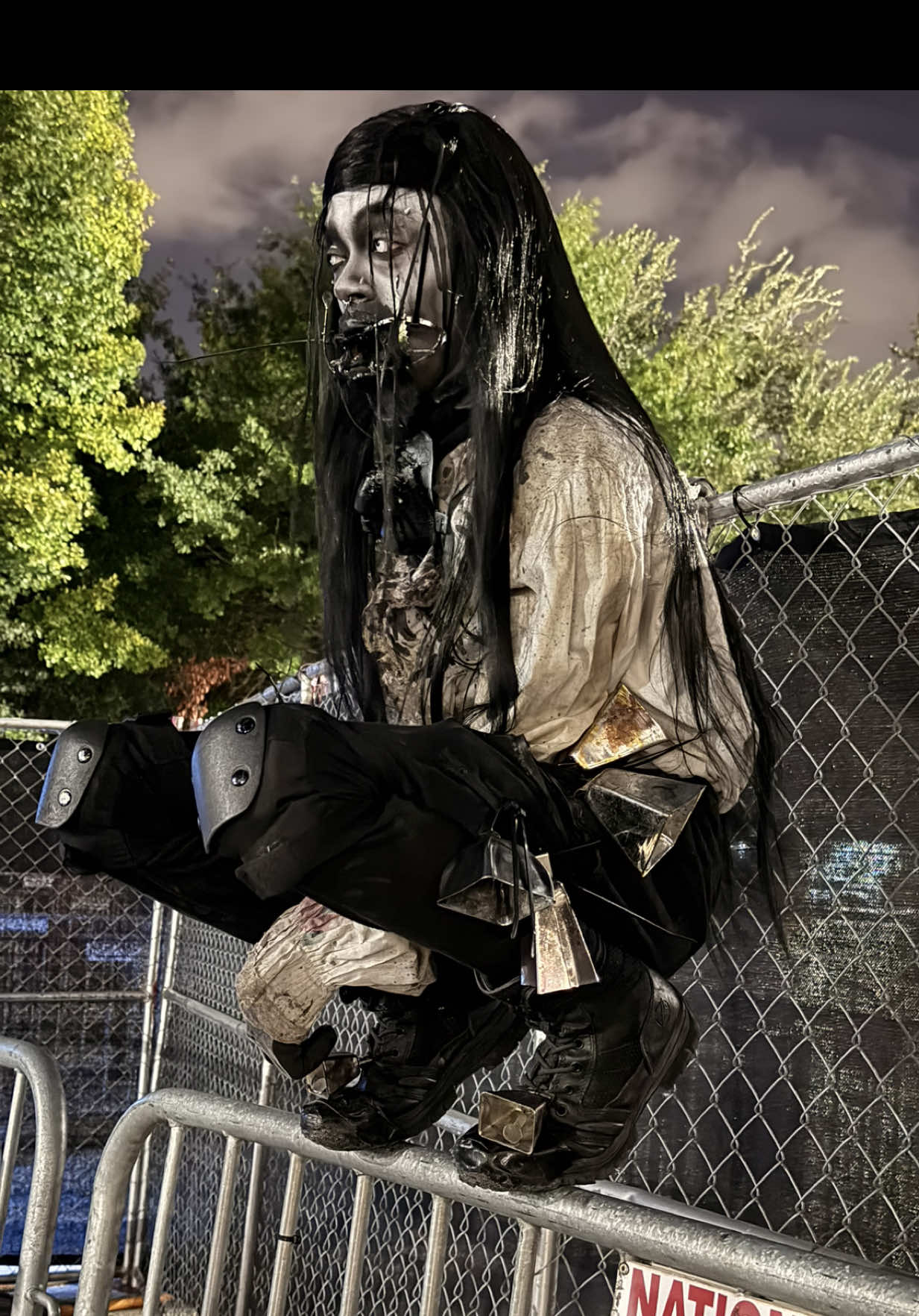 Uni by day Scythe by night it’s HALLOWEEN, so i might bite.🖤 #viral #fyp #13thfloor #scareactor #scythebynight 