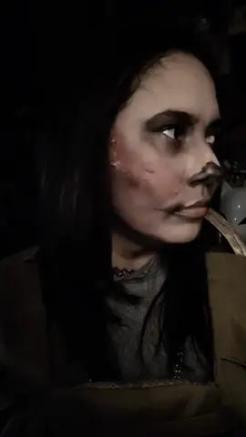 que tal? aceto criticas constructivas #hallowee#callofduty #valeriagarza #zombie 