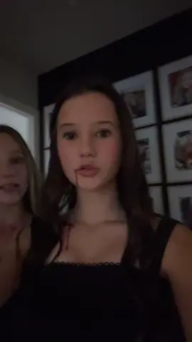 happy Halloween 🎃 🧛‍♀️👻 #fypシ #viral #famous #twin 