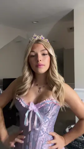 💜#rapunzel #halloween