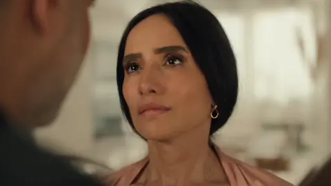 اذتني كتير 💔 #ورد_وشكولاته #محمد_فراج #زينة #yangoplay #fyp 