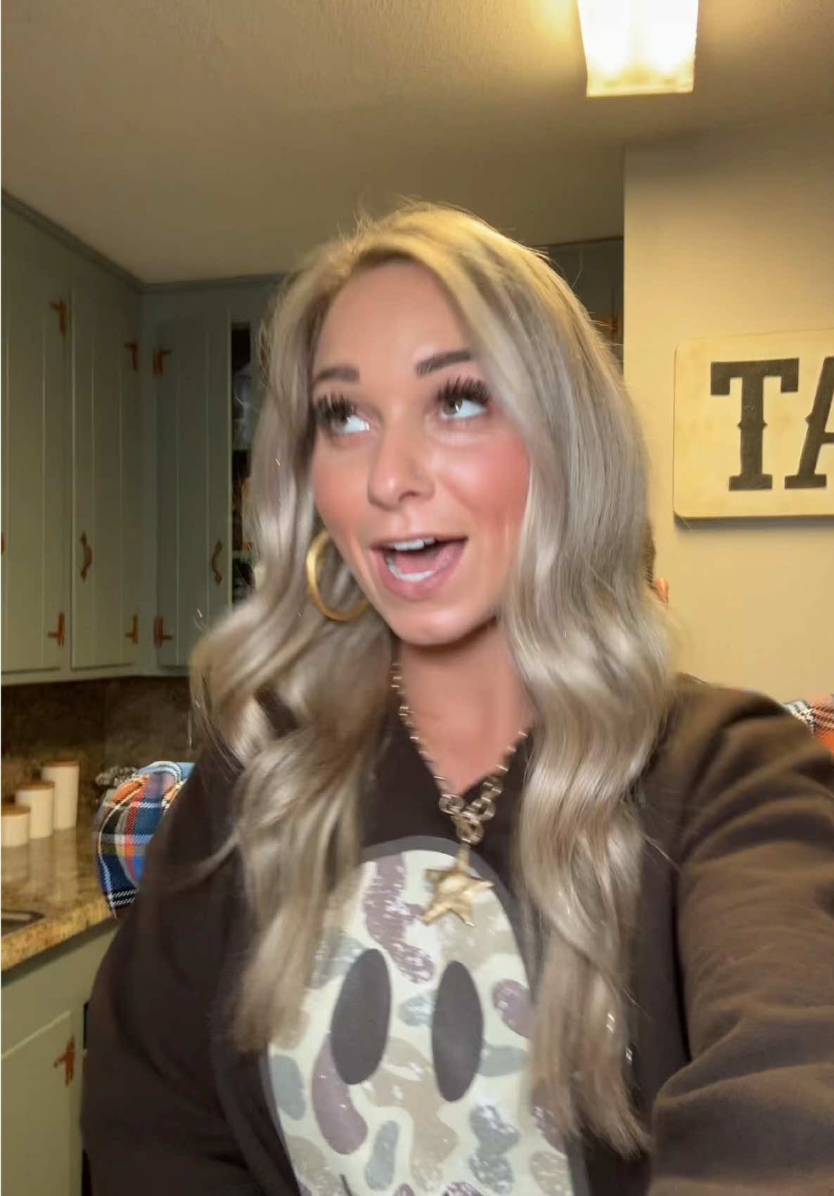 Ayeeeee🤪 #fup #fyp #funny #viral #husbandandwife 