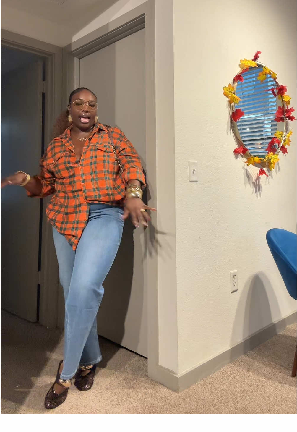 Wait I actually look good af but help #OOTD #midsizefashion #midsizestyle 