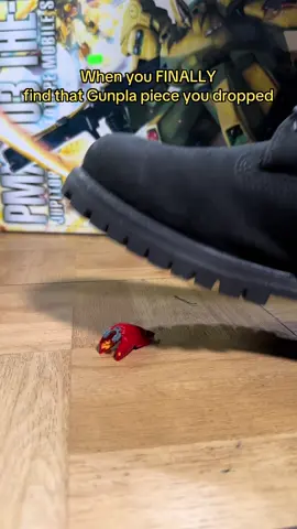 Lowk should’ve left Sinanju in the trash 😩🤦🏿‍♂️#gundam #gunpla #hobby #fyp #modelkit 