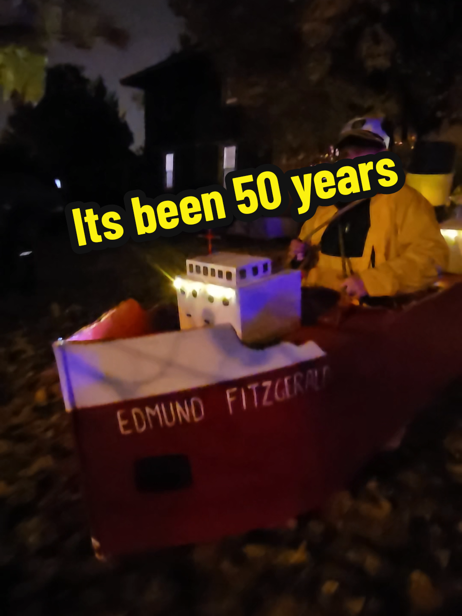 Its been 50 years since the minutes turned to hours RIP.⛴️ #Edmundfitzgerald #gordonlightfoot #halloween 