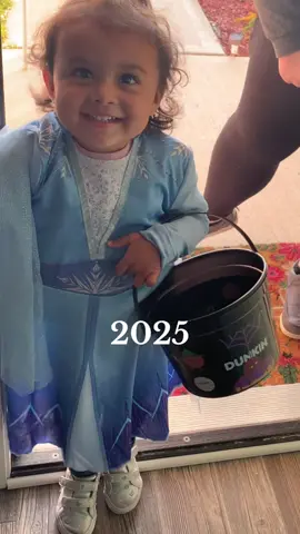 Continuing the tradition! #halloween #momlife 