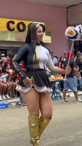 anahi #paratiiiiiiiiiiiiiiiiiiiiiiiiiiiiiii #bastoneras #anahi 