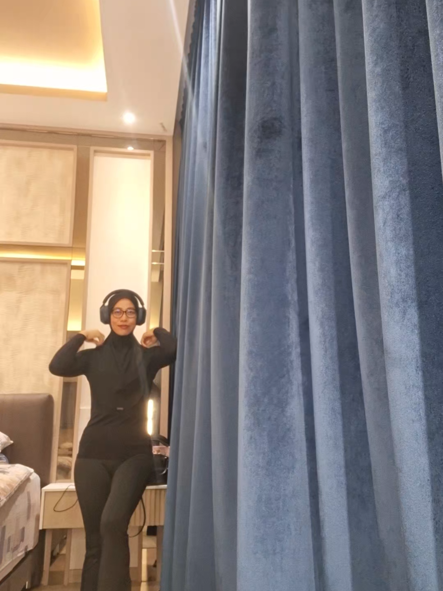 November black me!#intensescorpio #sejenisniza #briskwalk 