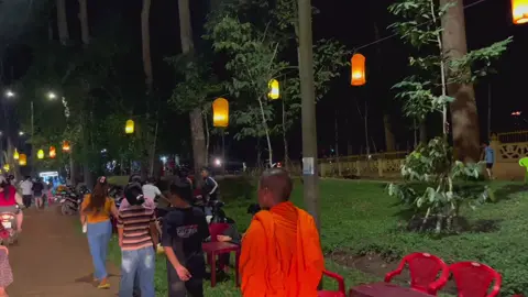 Ao bà om bã nhộn nhịp không khí okombok năm nay 🥰🥰#xuhuong #vairal #aobaomtravinh #okombok 