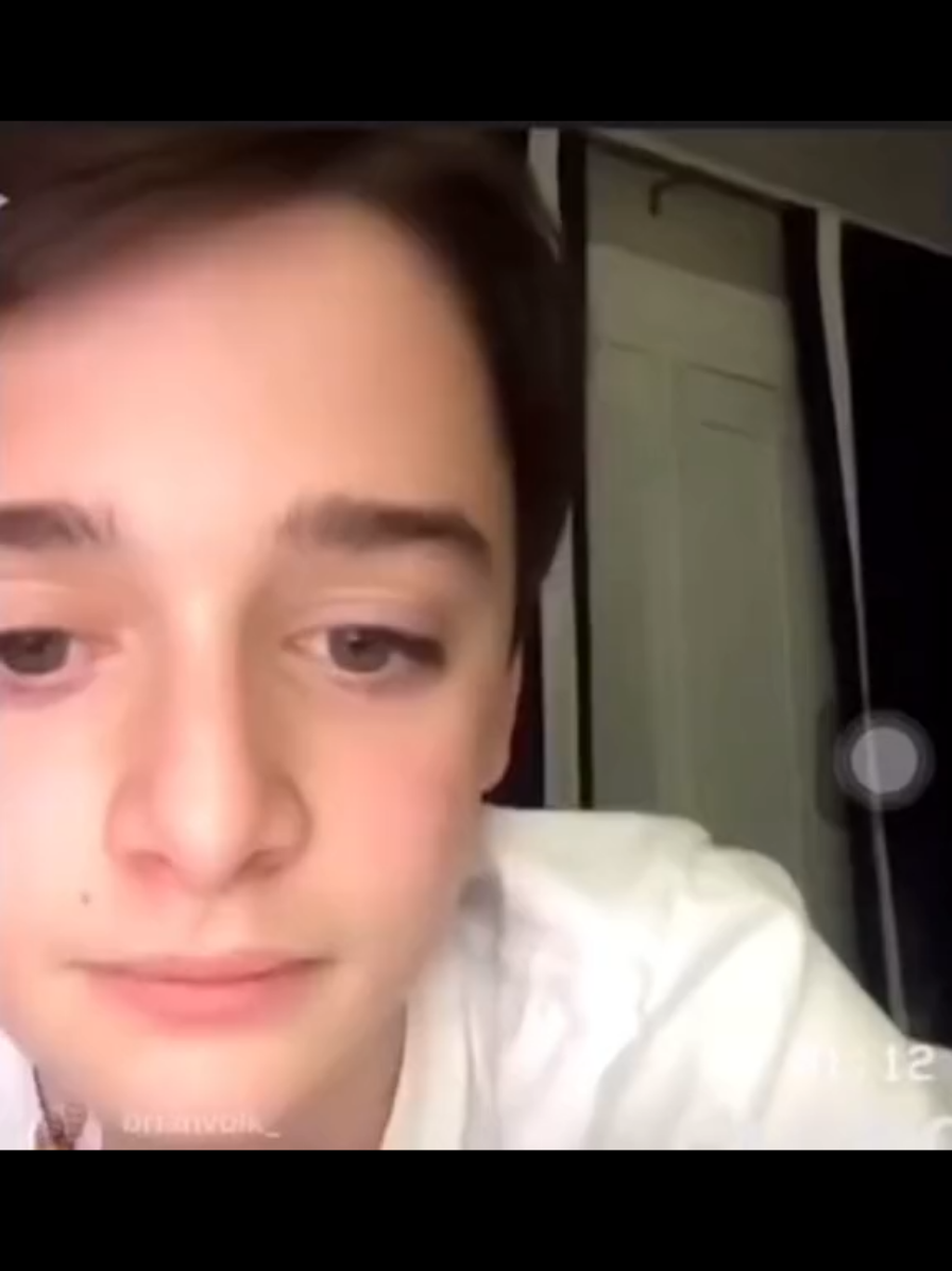 That word doesn't That word doesn't Noah!!!!😶 #noahschnapp #StrangerThings #strangerthings5 #schnapper #fyp 