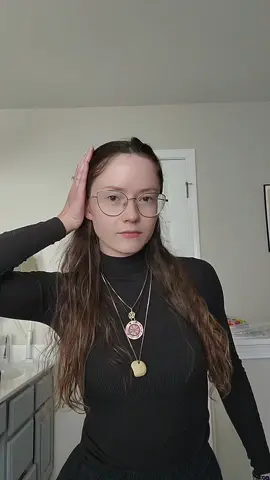 I AINT AFRAID OF NO GHOSTS #halloween #addamsfamily #morticiaaddams 