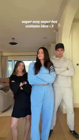 couples costume but auntie & uncle <3  #halloween #couplescostume 