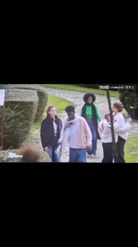 1 an après tu te retrouve réellement nommé au NMA et tu as gagné juste dingue bravo tu le mérites tellement @marinedmusique 💕🥹