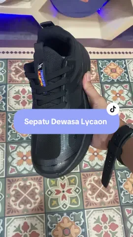 Sepatu Lycaon void black Nyaman, ringan, dan stylish! Sepatu sneakers ini dibuat dengan bahan berkualitas, sol empuk, dan desain kekinian yang bikin kamu makin keren. #wibgajian #outfitideas #sneakers #1489 