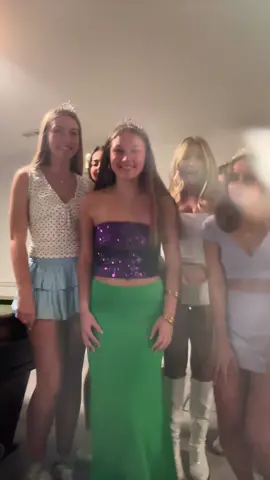 life is the bubbles 🫧 #halloween #ariel #costume #halloweencostume 