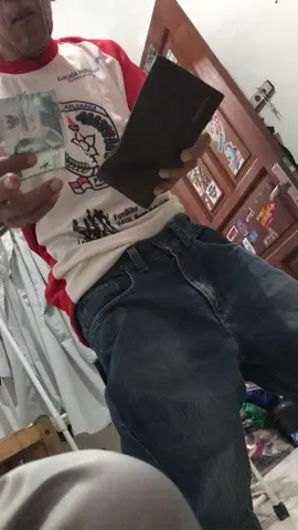 gaada lagi deh yg suka tiba-tiba ke kamar nyuruh beli pisang🥹