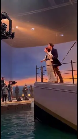 EPIC moments of the legendary movie 🍿 🎥 #titanic #behindthescenes #viralvideo #jackandrose 