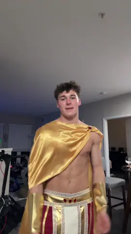 Happy Halloween 🎃 #greekgods #biceps #abs #arms #hallowee 