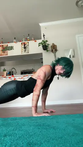 Did I do this right? #makizenin #makicosplay #pushups #gymgirl 