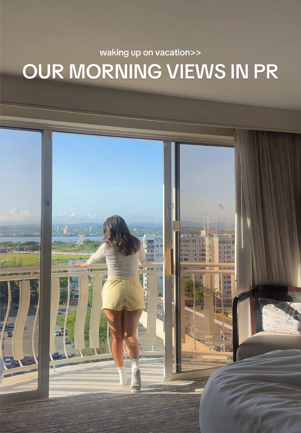 The way it was sooo bright at 8am! As a morning girly.. I love it!!! ☀️🇵🇷✨🤭 #vacation #PR #morning #hotel 