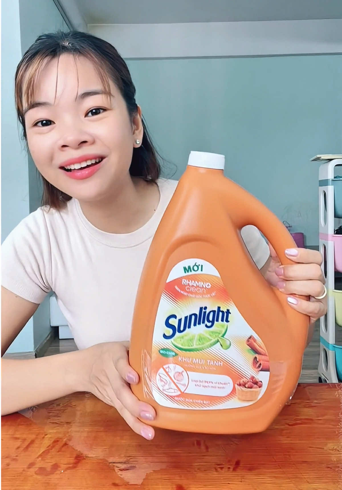 Nước rửa chén Sunlight sạch bong chén bát, khử mùi rất tốt#Thynhacua #nuocruachen #nuocruachensunlight #nuocruachenthiennhien #xuhuong 