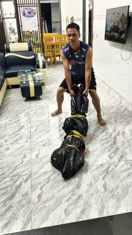 Chưa Kịp Diễn Halloween Thì Mẹ Về 🤣