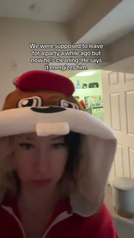 “Aren’t you happy that we’re going to the party knowing we have a clean house?” 😭😂 #fyp #foryou #foryourpage #halloween #relationships @Jared 