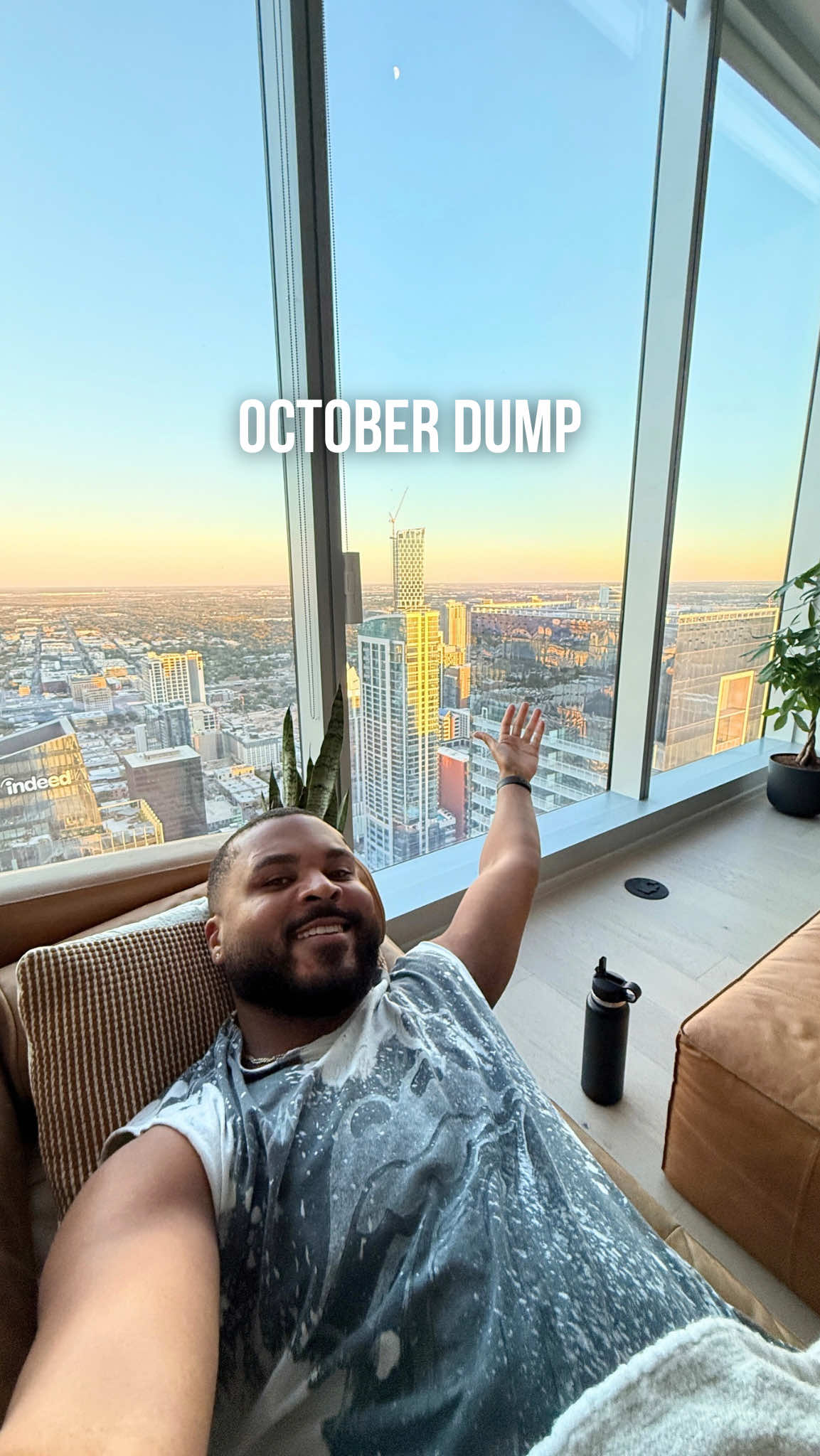 October Dump | A pivotal month filled with growth, joy, love, gratitude, and a little exposure therapy. Cozy apartment tour, high-rise morning routine, slow living in a modern studio. Smart home products, minimalist decor, Sunday reset ideas, coffee setup, and home organization inspiration. Miami Beach travel vlog, packing tips for weekend trips, cozy neutral apartment design, small-space furniture ideas, and intentional living inspiration.