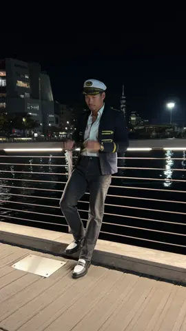 Look at me I’m the captain now 👨🏻‍✈️ #halloween #menswear 