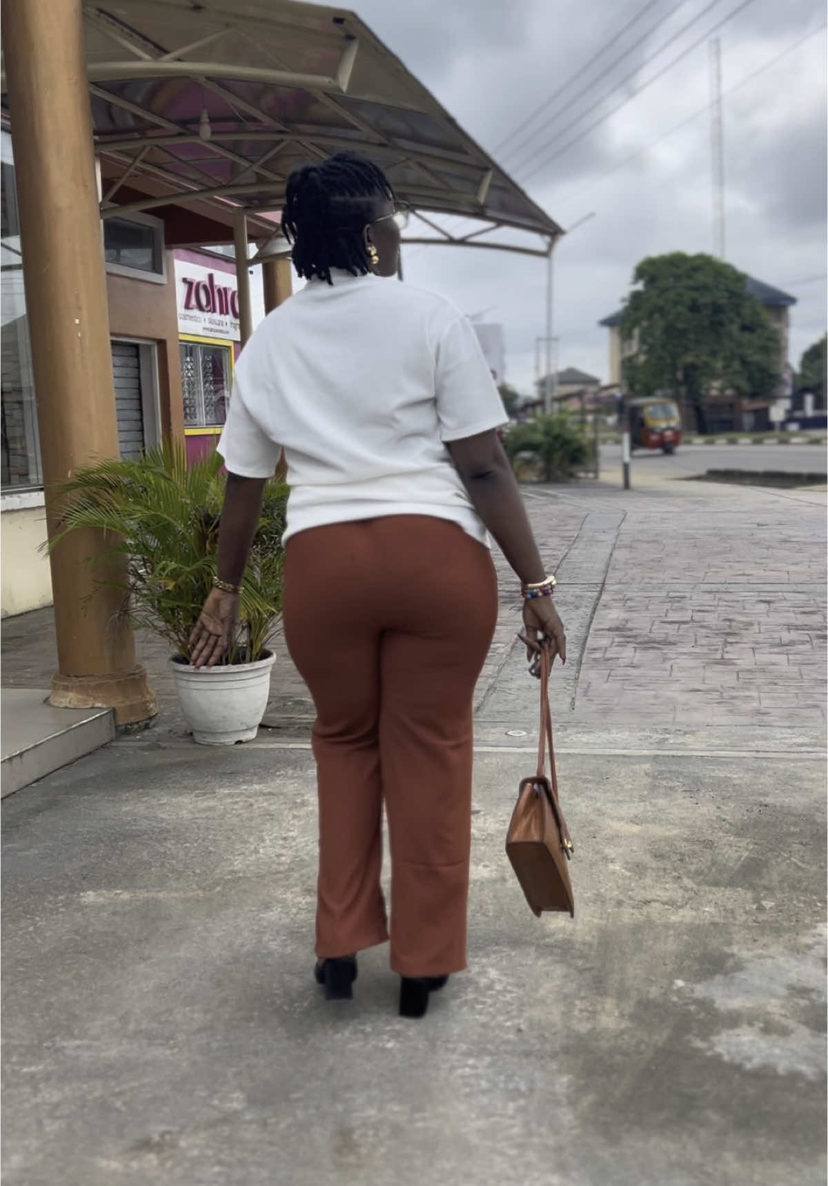 Happy new month my faves