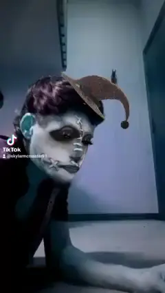 #holloween #bustamovefamily #faith🖤loyalty💚family #greenfolk💨💨 