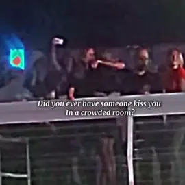 Just a question 🤔 #karliekloss #taylorswift #swiftie #kaylor #karlieklosstaylorswift 