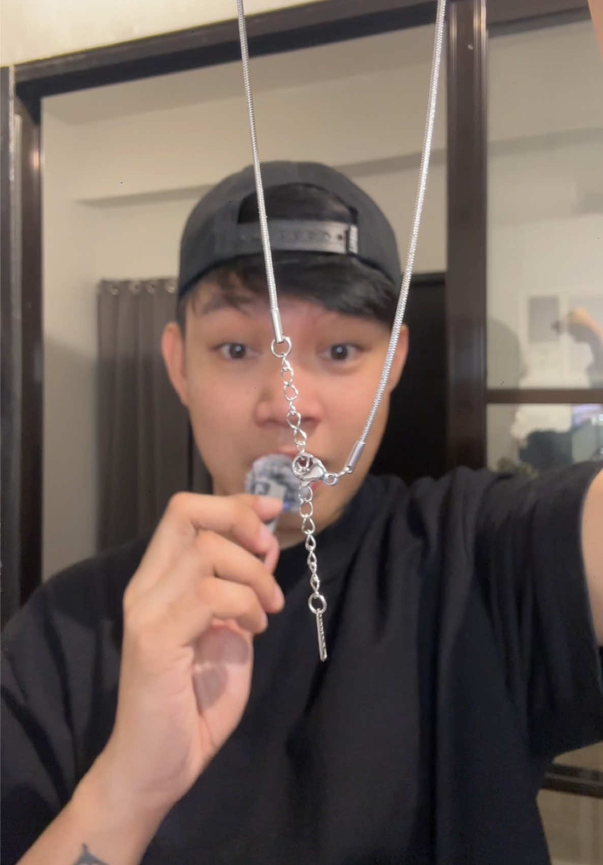 Ganda nitong necklace na ito