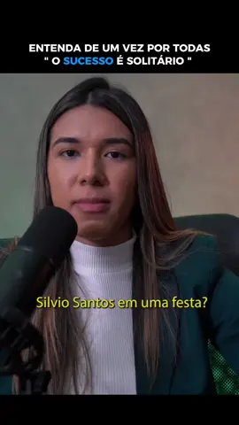 O sucesso é SOLITÁRIO.🍃 #thaysassis #sucesso #reflexoes 