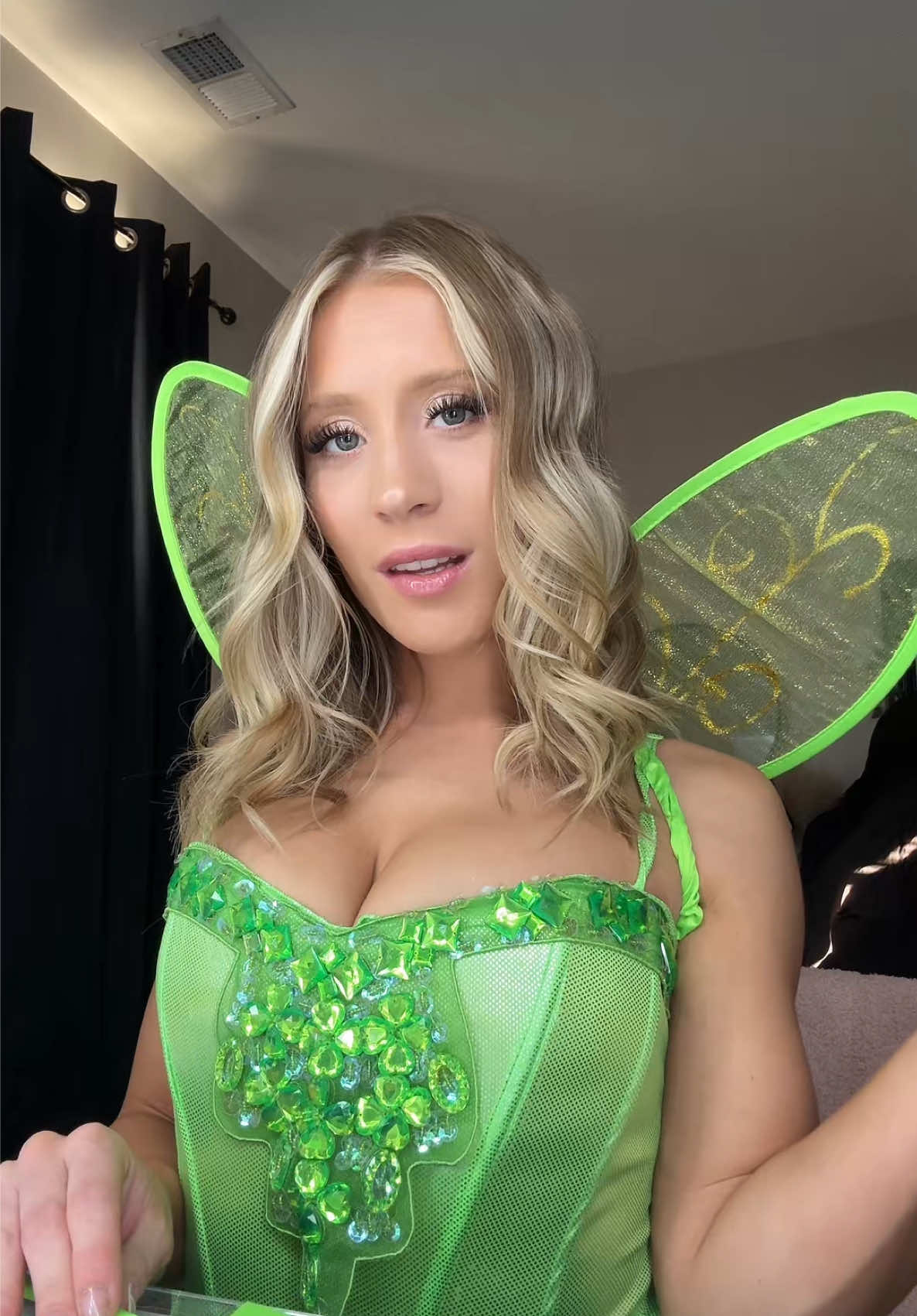 Human? Never heard of her 😌 💫  #fyp #halloween 